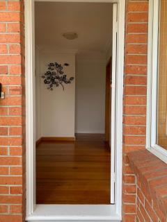 Red Robin Family Accommodation - Newstead - 2