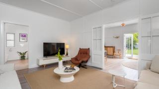 Brunswick Beach Shack - 8