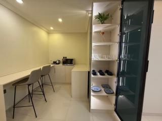 Luxury Executive Suite - 3