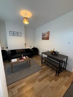 Charming 3-Bedroom house - 9