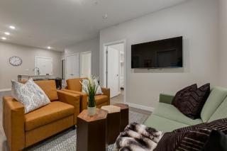 Free Parking, Pet Friendly, Close to DT - Calgary - 0