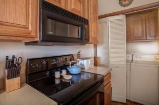2BR Village At Indian Point 606 near SDC-Free Tickets Daily up to $500 Value - Branson - 2