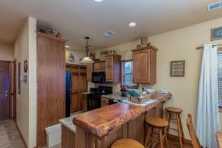 2BR Village At Indian Point 505 near SDC-Free Tickets Daily up to $500 value - Branson - 5