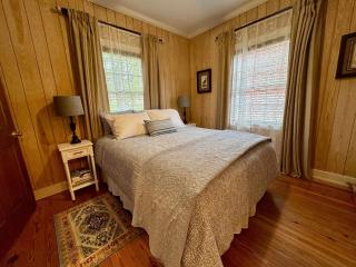 The Reynolds House - 7