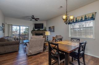 2BR Village At Indian Point 704 near SDC-Free Tickets Daily up to $500 Value - Branson - 0
