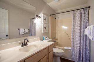 2BR Village At Indian Point 704 near SDC-Free Tickets Daily up to $500 Value - Branson - 2