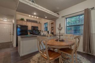 2BR Village At Indian Point 705 near SDC-Free Tickets Daily up to $500 Value - Branson - 0
