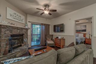 2BR Village At Indian Point 705 near SDC-Free Tickets Daily up to $500 Value - Branson - 6