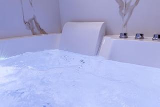 Suite romantique avec jacuzzi - Pontault-Combault - 2