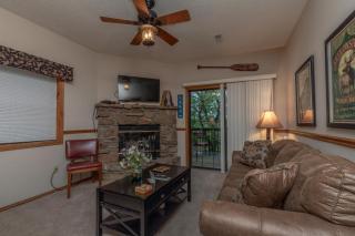 2BR Village At Indian Point 1005 near SDC-Free Tickets Daily up to $500 Value - Branson - 9
