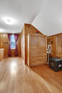 Super Cute & Cool Home with 65Inch TV 2Baths 4 Bedrooms 2King Beds BBQ Grill Fenced Backyard - 3