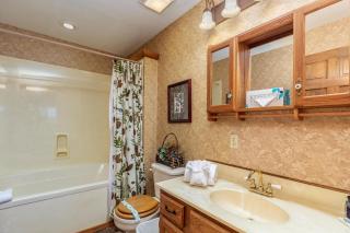 2BR Village At Indian Point 1009 near SDC-Free Tickets Daily up to $500 - Branson - 5