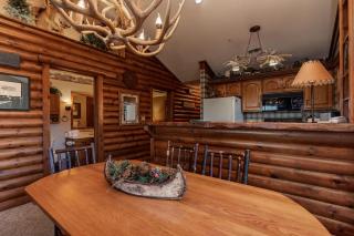 2BR Village At Indian Point 1009 near SDC-Free Tickets Daily up to $500 - Branson - 8
