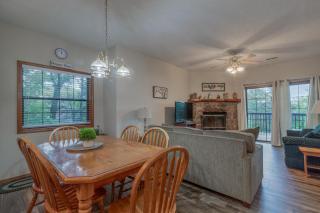 2BR Village At Indian Point 901 near SDC-Free Tickets Daily up to $500 Value - Branson - 6