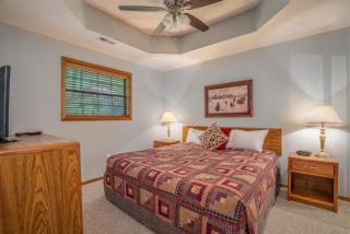 2BR Village At Indian Point 1004 near SDC-Free Tickets Daily up to $500 - Branson - 1