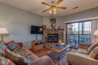 2BR Village At Indian Point 903 near SDC-Free Tickets Daily up to $500 - Branson - 7