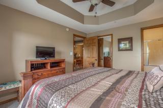 2BR Village At Indian Point 1106 near SDC - Free Tickets Daily up to $500 - Branson - 3