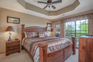 2BR Village At Indian Point 1106 near SDC - Free Tickets Daily up to $500 - Branson - 4