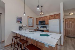 2BR Village At Indian Point 1112 near SDC - Free Tickets Daily up to $500 - Branson - 8