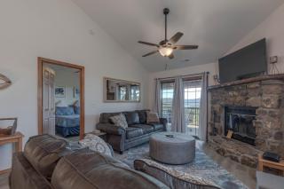 2BR Village At Indian Point 1112 near SDC - Free Tickets Daily up to $500 - Branson - 6