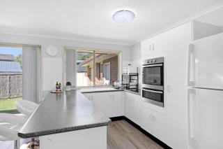 The Sailor's Haven - Mannering Park - 8