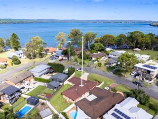 The Sailor's Haven - Mannering Park - 7