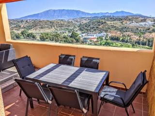 Sea views and hot tub close to beach - La Cala de Mijas - 3