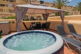 Sea views and hot tub close to beach - La Cala de Mijas - 1