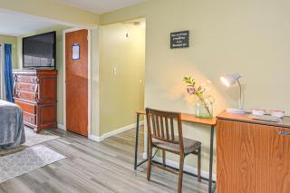 2 Mi to UBS Arena WFH-Friendly Couples Retreat - 5