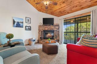 2BR Village At Indian Point 811 near SDC-Free Tickets Daily up to $500 Value - Branson - 9