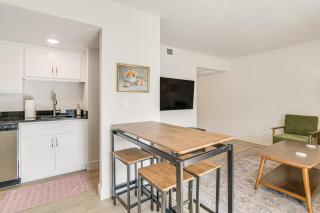 Centrally Located Branson Condo with Community Pools - Branson - 5