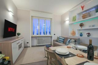 Wide & Bright 2 bedroom Flat 50m from M4 Station - Milan - 0