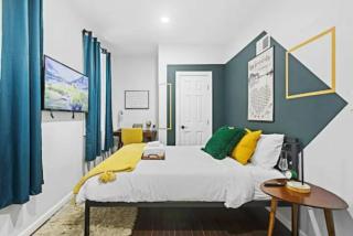 2 Living Rooms - King bd - Deck - BBQ - Airport 15 min - 5