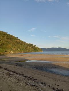 Casa de Frente para o Mar na Enseada de Brito - 6
