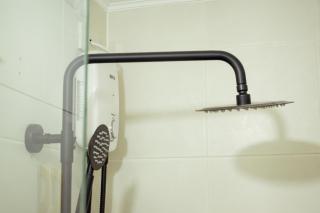 Marina Spatial Studio Condo Unit - Dumaguete - 1