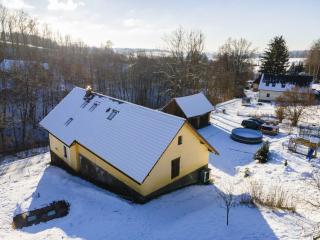 Villa in Rudník with private hot tub - Rudník - 2
