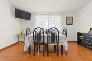 Spacious House 3 Bedrooms Perfect for Families - 8