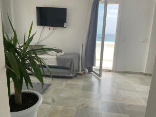 Bossa Bahamas Suites by Fergus - Playa d'en Bossa - 8
