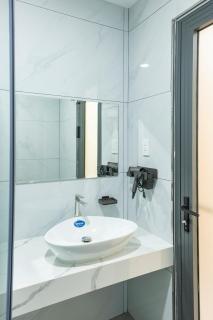 Spacious 1BR Studio Private, Sleek & Cozy Escape - Ho Chi Minh - 5
