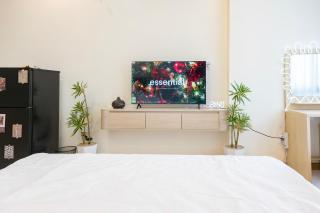Spacious 1BR Studio Private, Sleek & Cozy Escape - Ho Chi Minh - 9