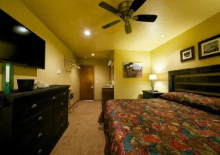 Soda Butte Lodge - Cooke City - 7
