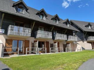 Duplex 8 pers avec piscine à Super-Besse - FR-1-814-44 - Besse-et-Saint-Anastaise - 0