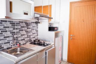 Brand New Studio Room Cinere Bellevue Suites Apartment By Travelio - 1