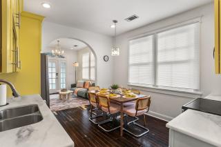 Sun Petals Chic 3Bed 3 Mins to Superdome & CBD - 4