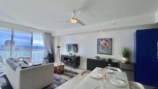One Lux Stay at W Residences - 3