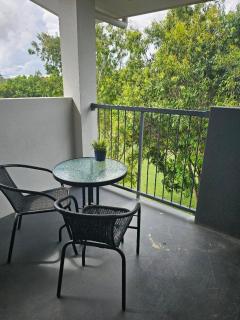 Cute & Cosy with Great Location - North Lakes - 3