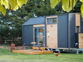 Sugar Hut by Tiny Away - Great Horkesley - 0