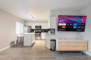 Scottsdale 2BR Haven with Pool & Free Parking - 8
