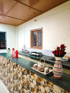 Tulip Guest House Rooftop Near Kamakhya - Guwahati - 8