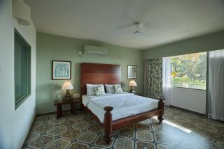 Artist Beach House - 2